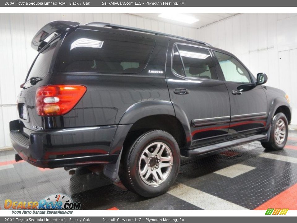 2004 Toyota Sequoia Limited 4x4 Black / Oak Photo #7