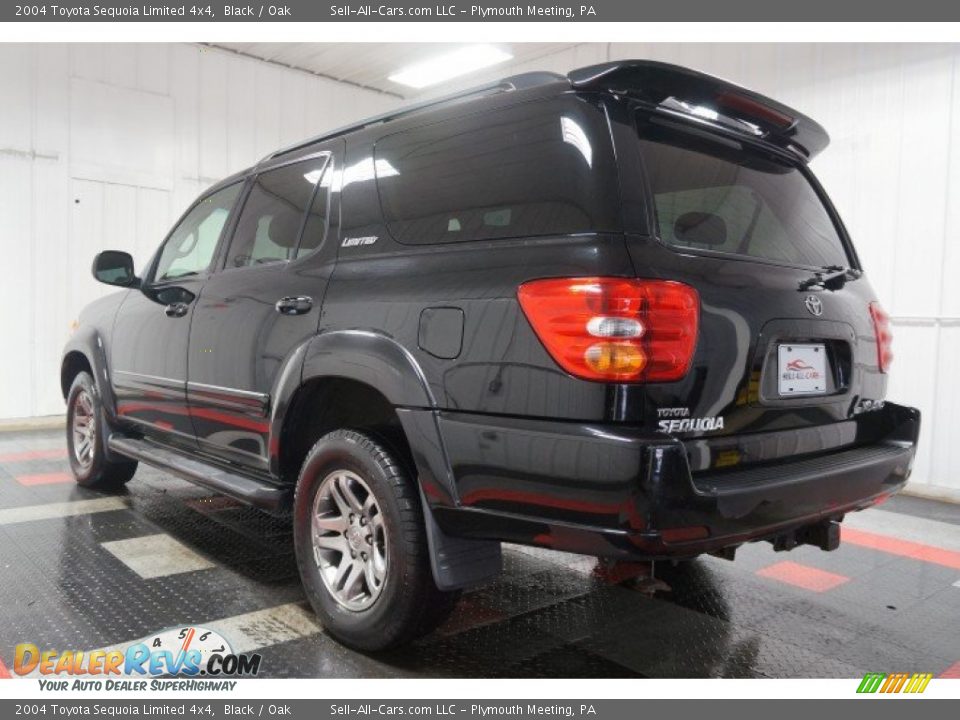 2004 Toyota Sequoia Limited 4x4 Black / Oak Photo #10