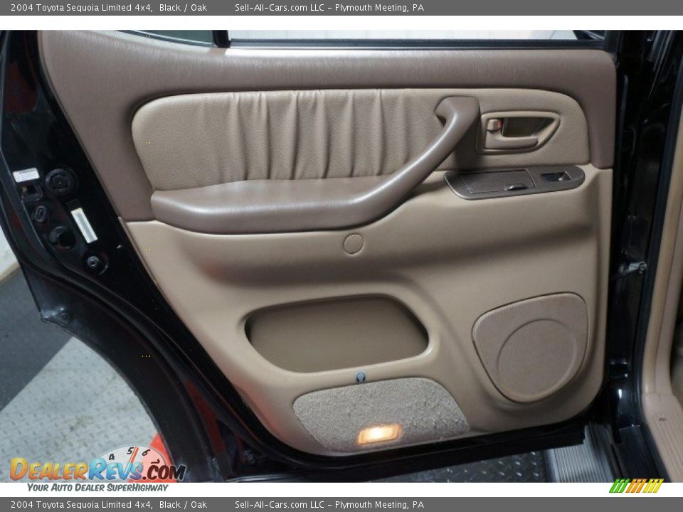 2004 Toyota Sequoia Limited 4x4 Black / Oak Photo #14