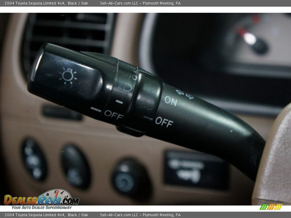 2004 Toyota Sequoia Limited 4x4 Black / Oak Photo #27