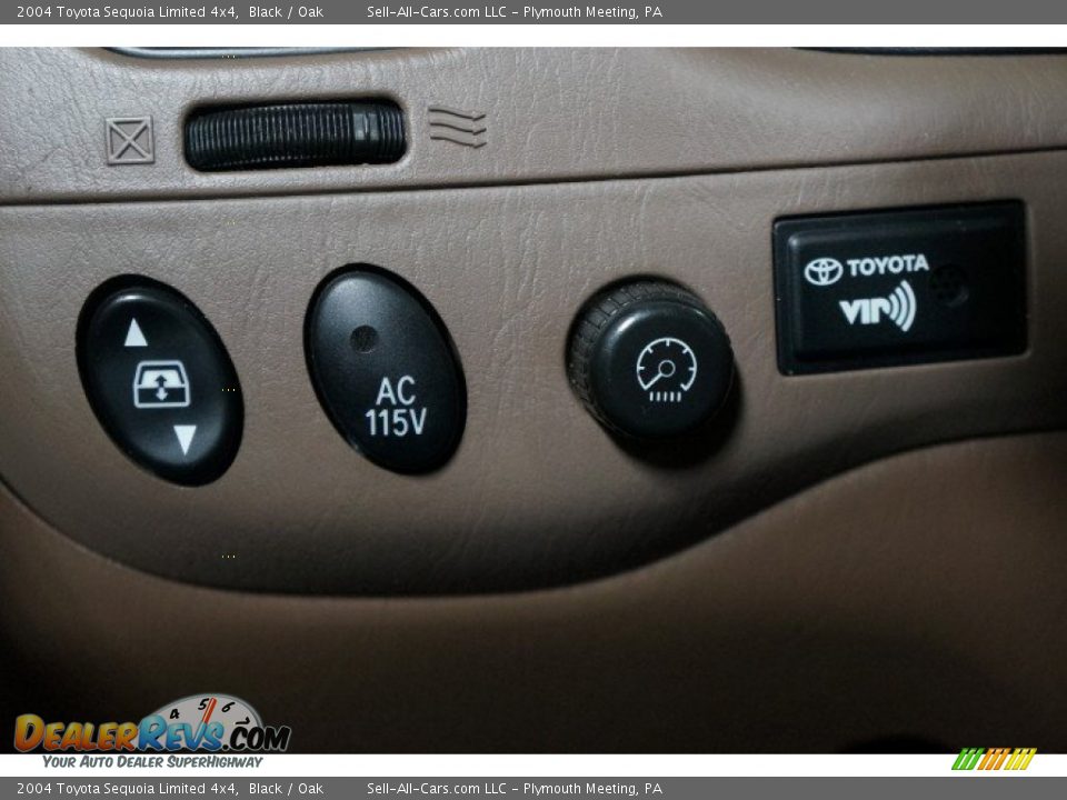 2004 Toyota Sequoia Limited 4x4 Black / Oak Photo #29