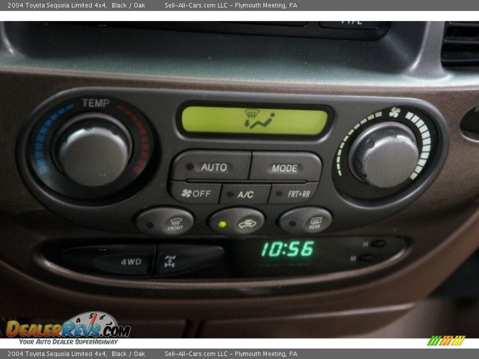 2004 Toyota Sequoia Limited 4x4 Black / Oak Photo #33