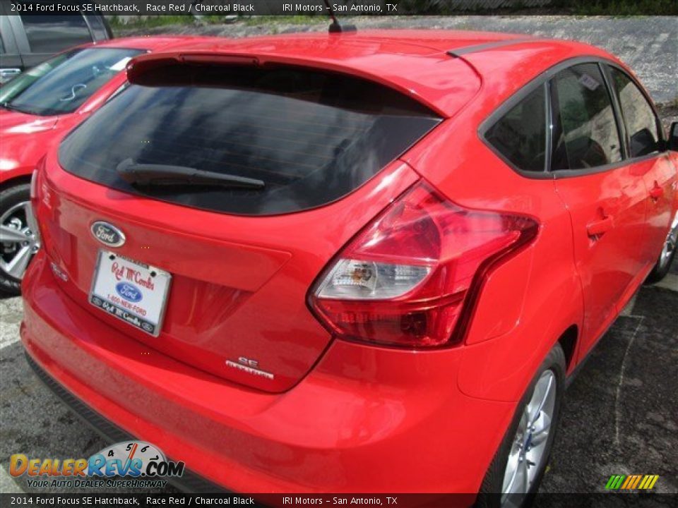 2014 Ford Focus SE Hatchback Race Red / Charcoal Black Photo #6