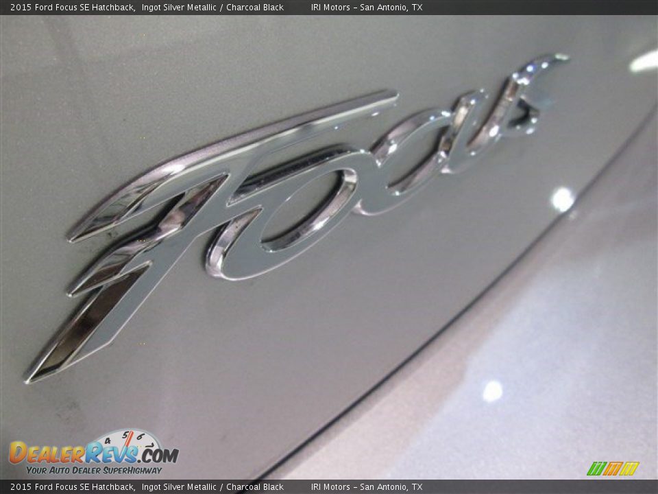 2015 Ford Focus SE Hatchback Ingot Silver Metallic / Charcoal Black Photo #6