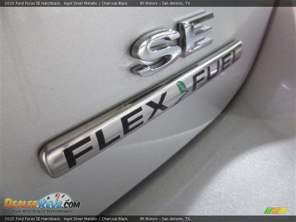 2015 Ford Focus SE Hatchback Ingot Silver Metallic / Charcoal Black Photo #7
