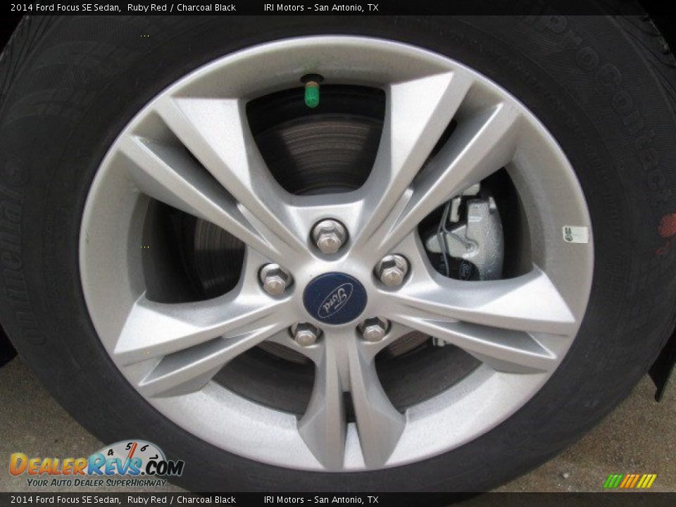 2014 Ford Focus SE Sedan Ruby Red / Charcoal Black Photo #3
