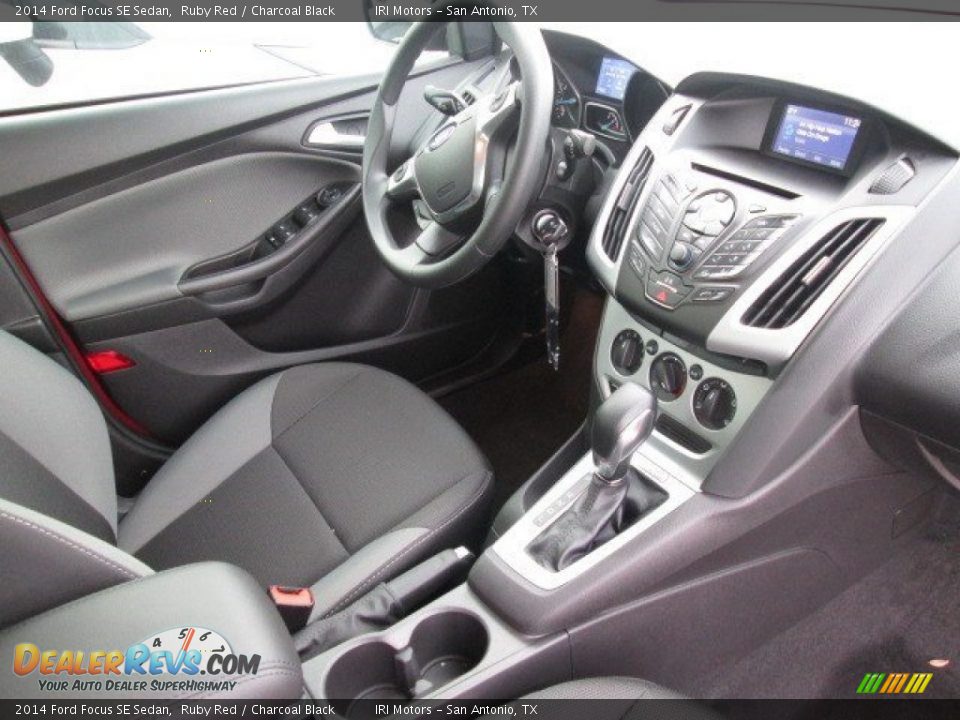 2014 Ford Focus SE Sedan Ruby Red / Charcoal Black Photo #12