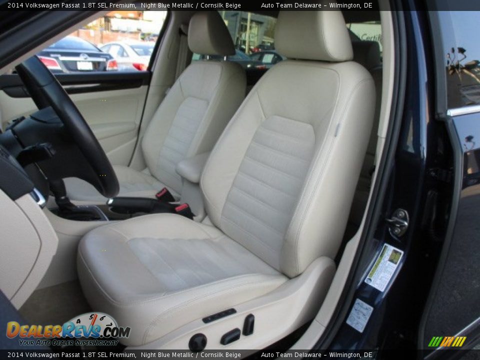 Front Seat of 2014 Volkswagen Passat 1.8T SEL Premium Photo #11