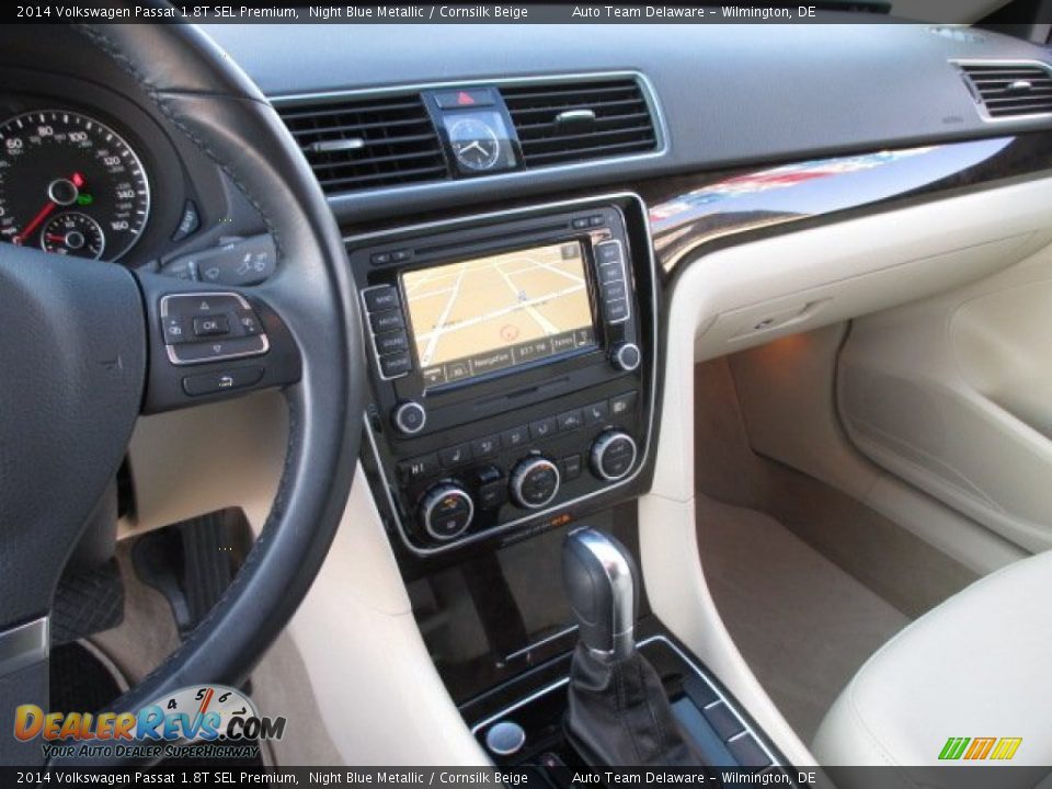 Controls of 2014 Volkswagen Passat 1.8T SEL Premium Photo #15