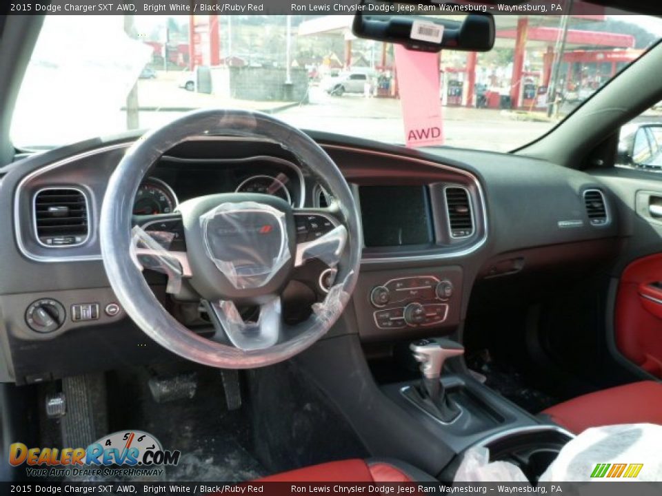 Dashboard of 2015 Dodge Charger SXT AWD Photo #12