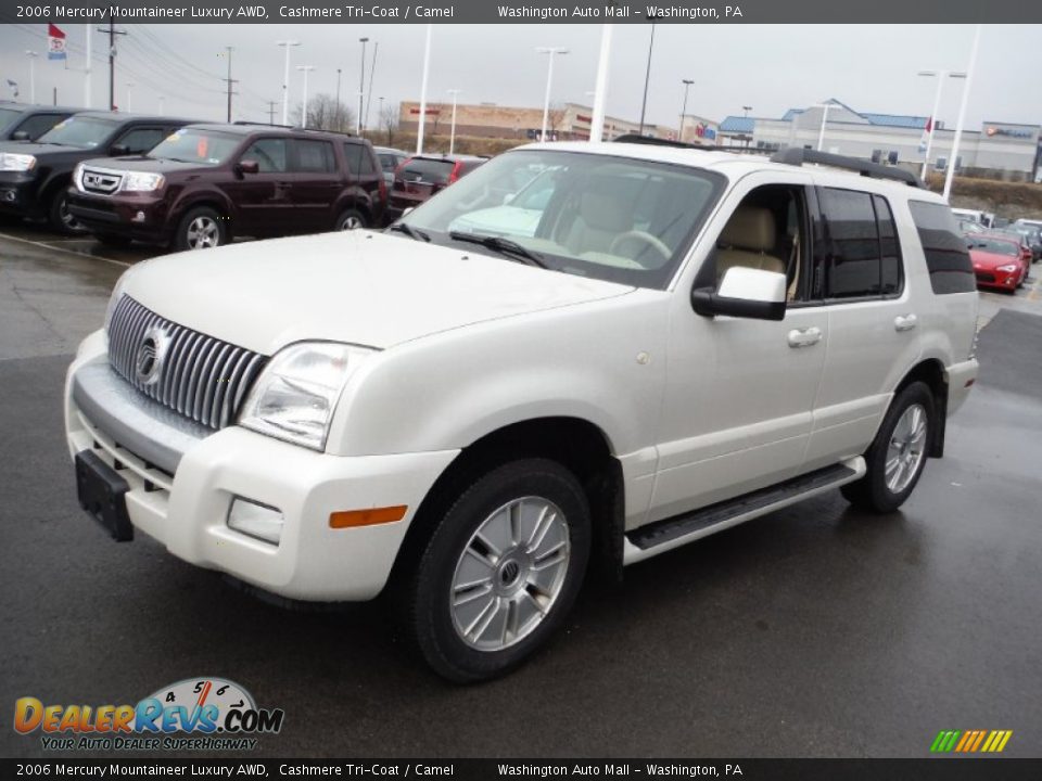 2006 Mercury Mountaineer Luxury AWD Cashmere Tri-Coat / Camel Photo #5