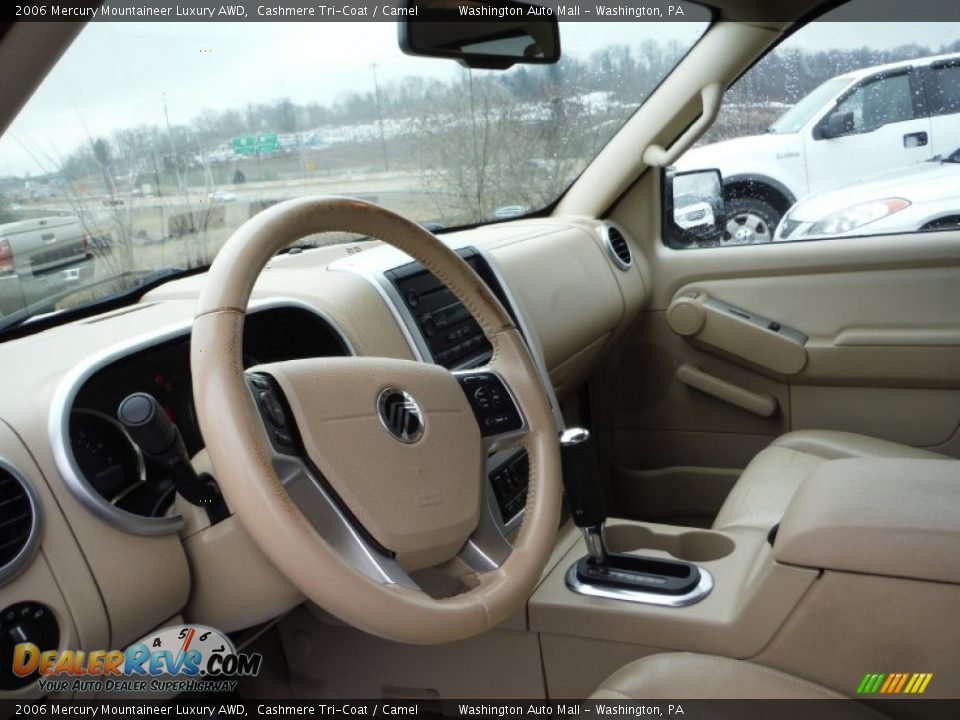 2006 Mercury Mountaineer Luxury AWD Cashmere Tri-Coat / Camel Photo #12