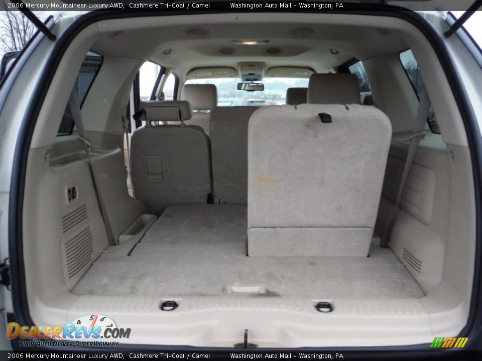 2006 Mercury Mountaineer Luxury AWD Cashmere Tri-Coat / Camel Photo #20
