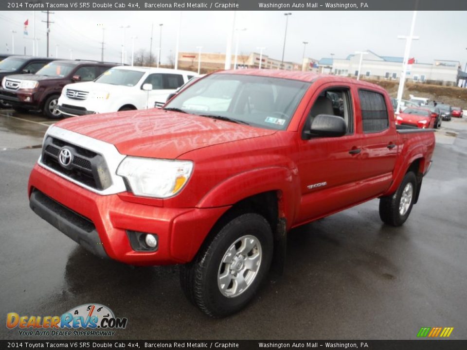 Front 3/4 View of 2014 Toyota Tacoma V6 SR5 Double Cab 4x4 Photo #5