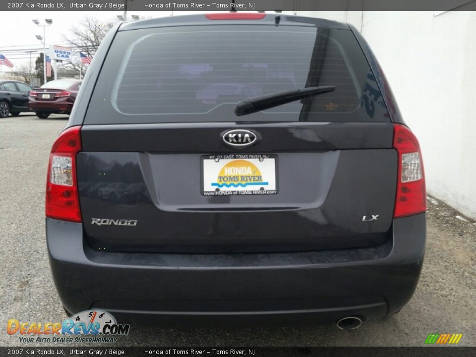 2007 Kia Rondo LX Urban Gray / Beige Photo #5