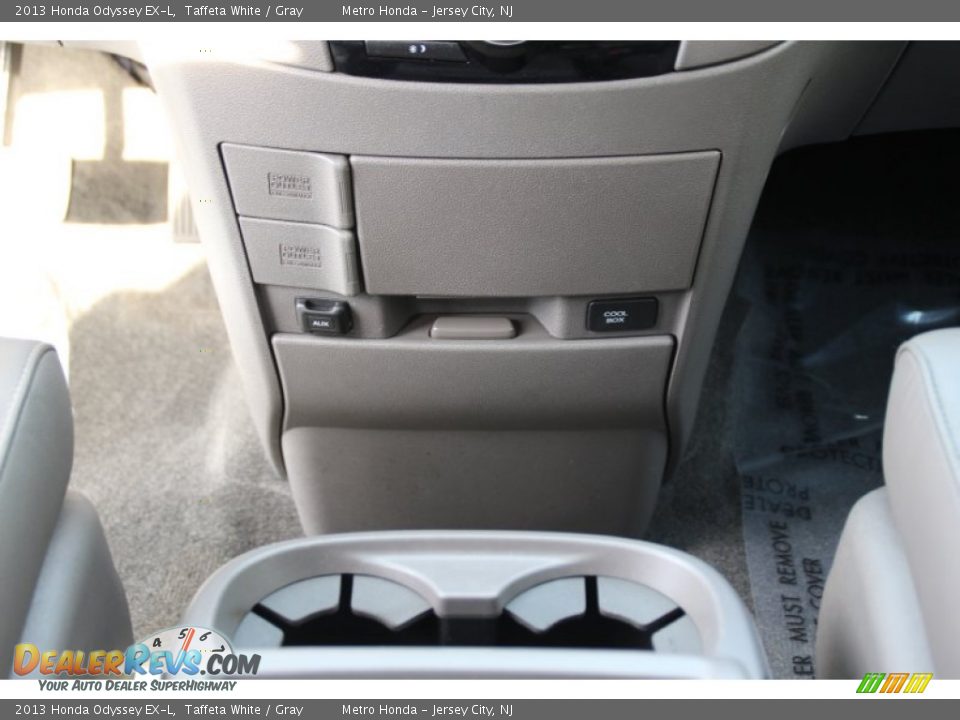 2013 Honda Odyssey EX-L Taffeta White / Gray Photo #16