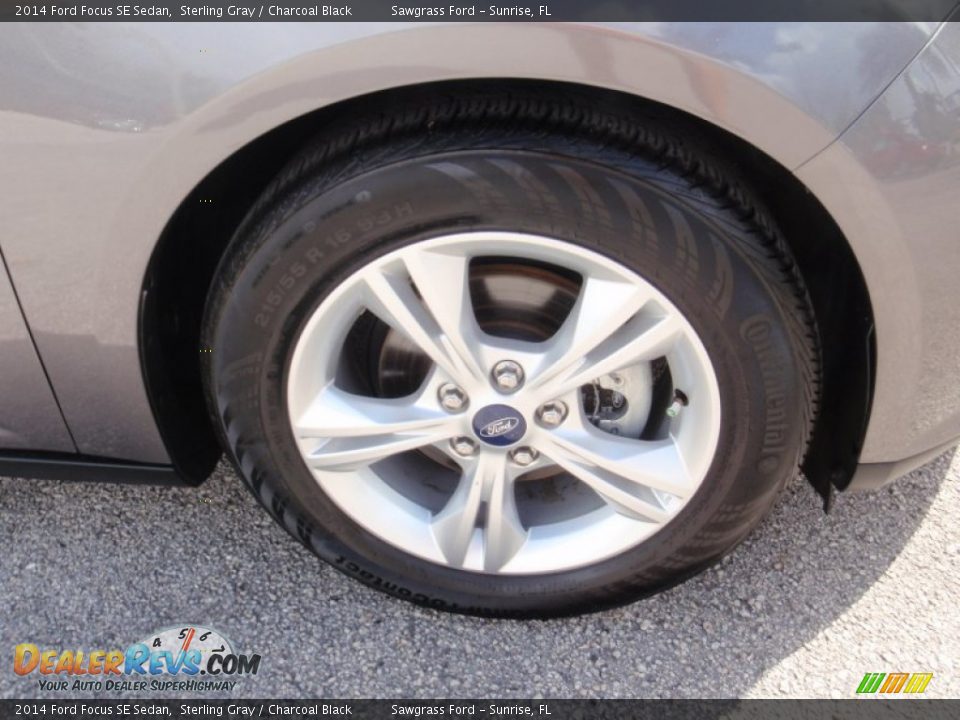 2014 Ford Focus SE Sedan Sterling Gray / Charcoal Black Photo #3