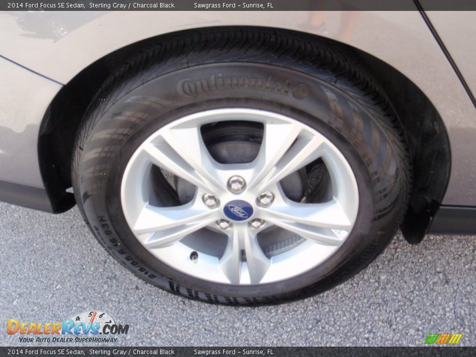2014 Ford Focus SE Sedan Sterling Gray / Charcoal Black Photo #4