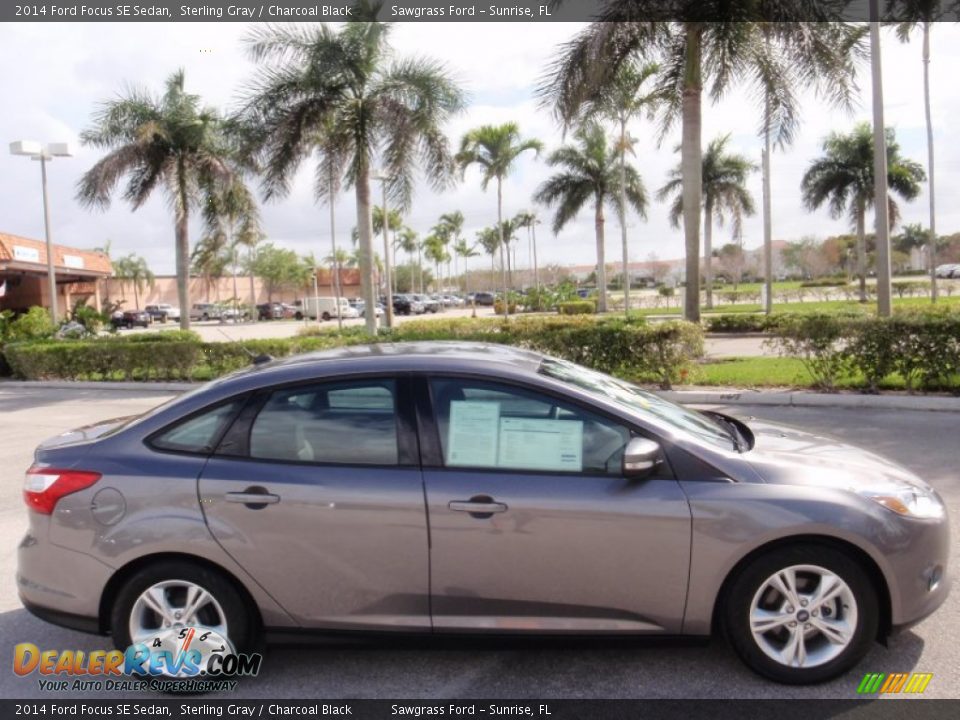 2014 Ford Focus SE Sedan Sterling Gray / Charcoal Black Photo #5