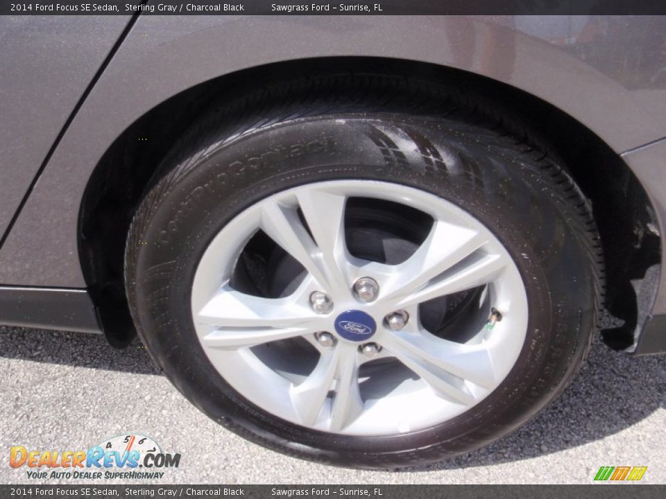 2014 Ford Focus SE Sedan Sterling Gray / Charcoal Black Photo #10