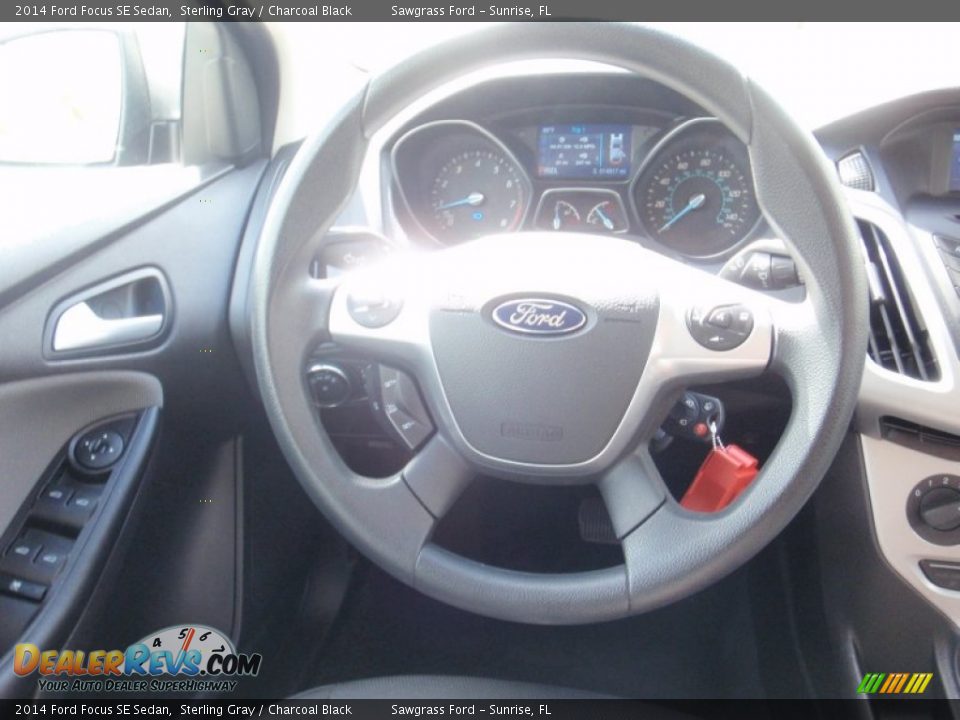 2014 Ford Focus SE Sedan Sterling Gray / Charcoal Black Photo #25