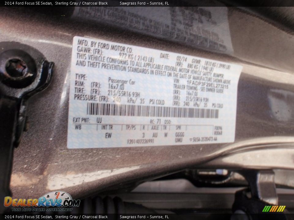 2014 Ford Focus SE Sedan Sterling Gray / Charcoal Black Photo #34
