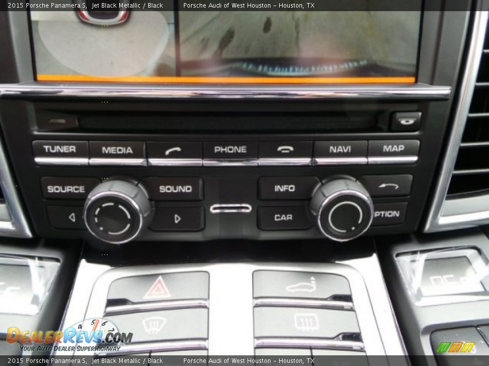 Controls of 2015 Porsche Panamera S Photo #21