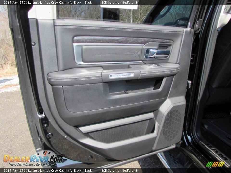 Door Panel of 2015 Ram 3500 Laramie Limited Crew Cab 4x4 Photo #36