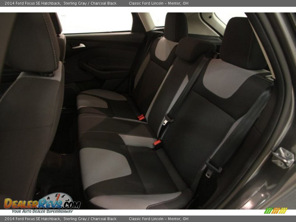 2014 Ford Focus SE Hatchback Sterling Gray / Charcoal Black Photo #11