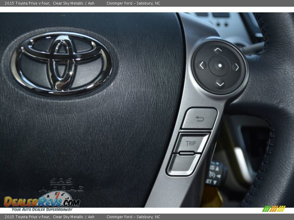 2015 Toyota Prius v Four Clear Sky Metallic / Ash Photo #18
