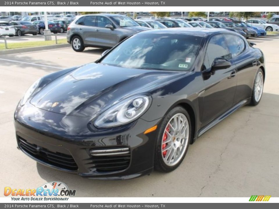 Front 3/4 View of 2014 Porsche Panamera GTS Photo #5