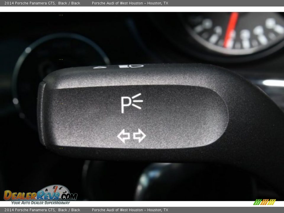 Controls of 2014 Porsche Panamera GTS Photo #36