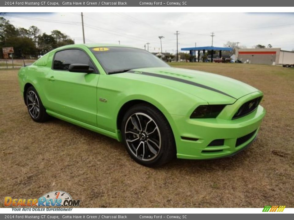 Front 3/4 View of 2014 Ford Mustang GT Coupe Photo #4