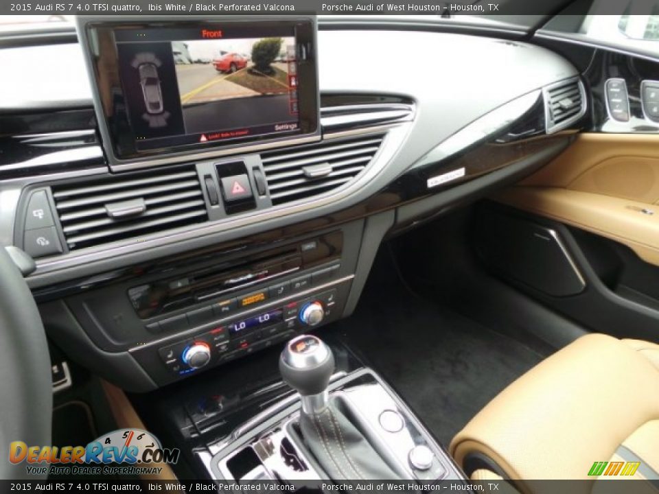 Controls of 2015 Audi RS 7 4.0 TFSI quattro Photo #15