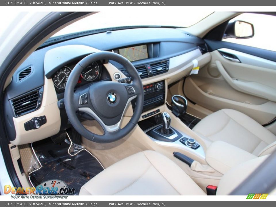 2015 BMW X1 xDrive28i Mineral White Metallic / Beige Photo #10