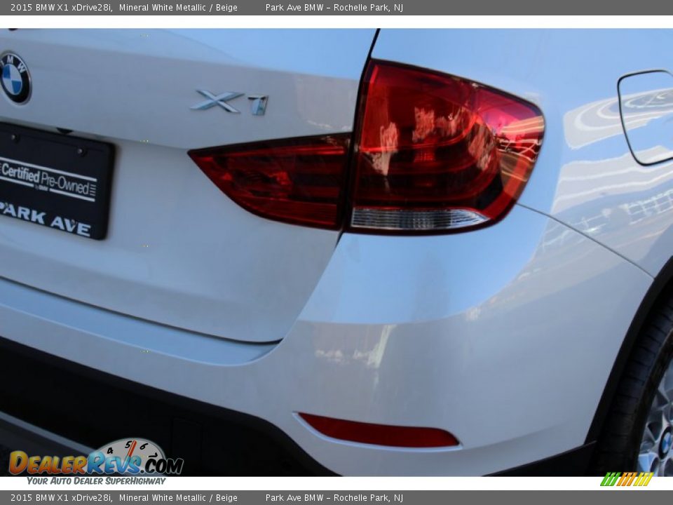 2015 BMW X1 xDrive28i Mineral White Metallic / Beige Photo #23