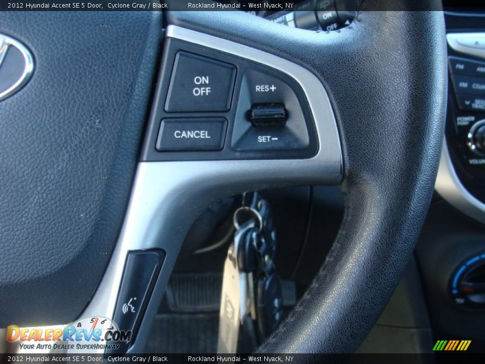 2012 Hyundai Accent SE 5 Door Cyclone Gray / Black Photo #12