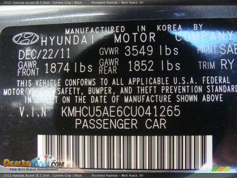 2012 Hyundai Accent SE 5 Door Cyclone Gray / Black Photo #28