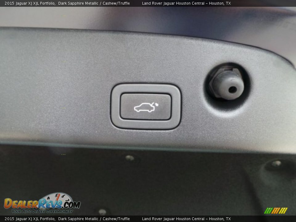 2015 Jaguar XJ XJL Portfolio Dark Sapphire Metallic / Cashew/Truffle Photo #29