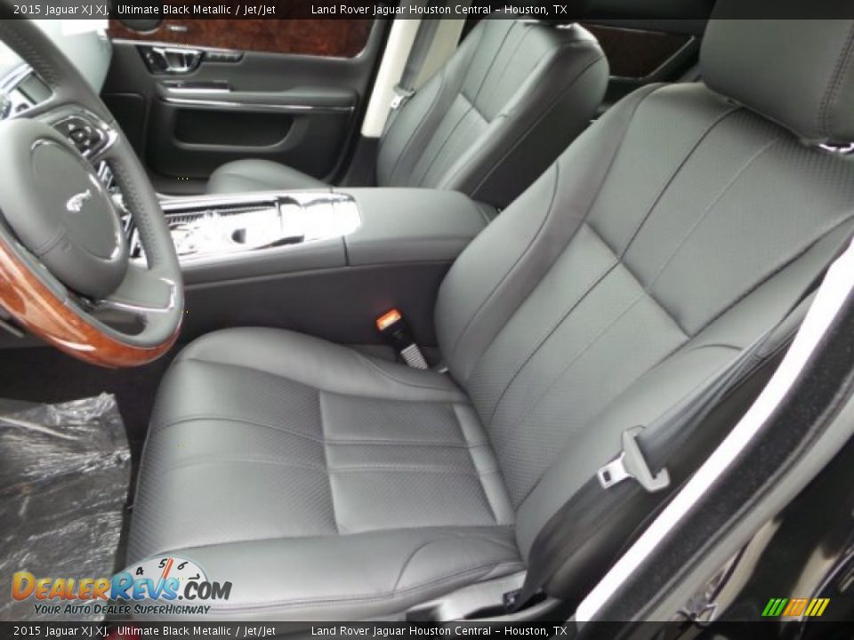 Front Seat of 2015 Jaguar XJ XJ Photo #12