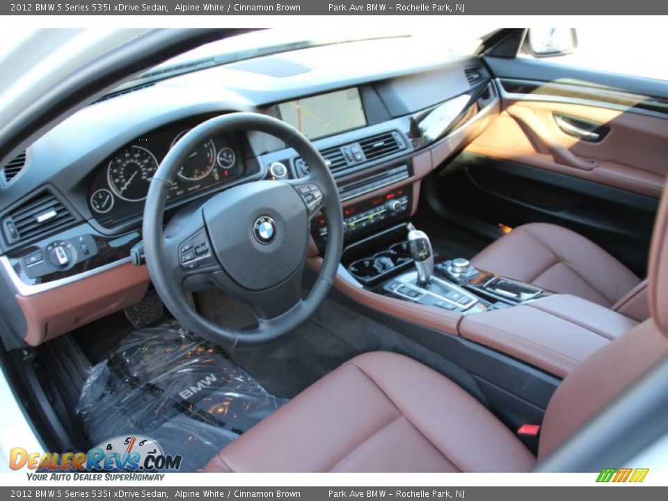 2012 BMW 5 Series 535i xDrive Sedan Alpine White / Cinnamon Brown Photo #10