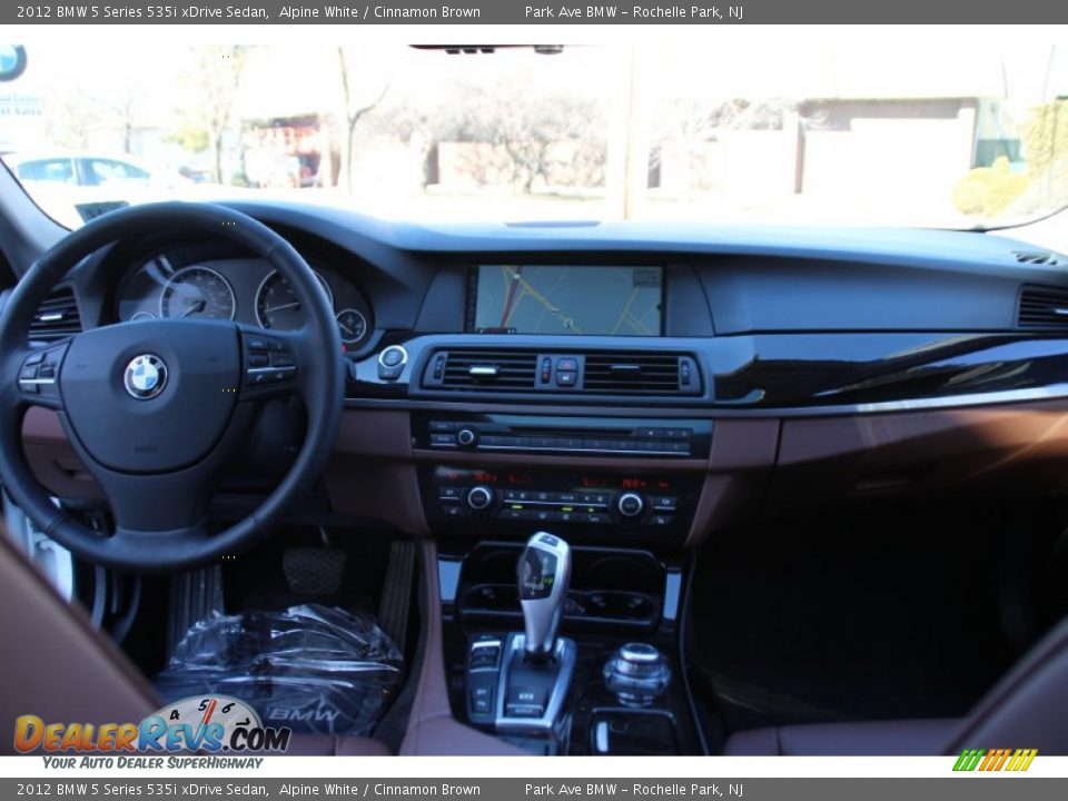 2012 BMW 5 Series 535i xDrive Sedan Alpine White / Cinnamon Brown Photo #15
