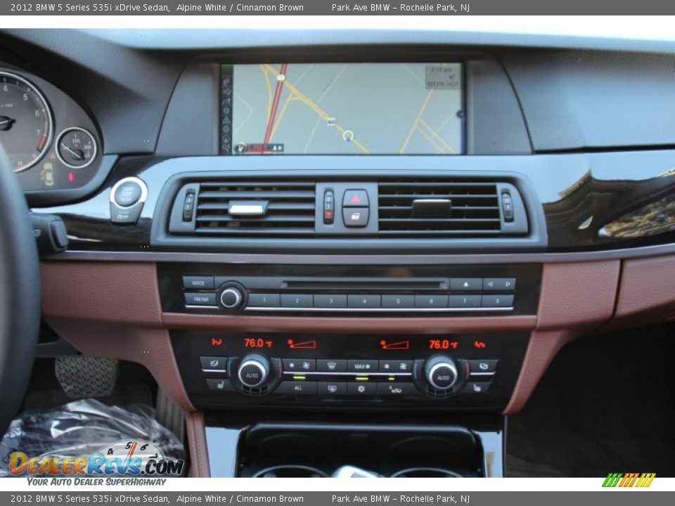 2012 BMW 5 Series 535i xDrive Sedan Alpine White / Cinnamon Brown Photo #16