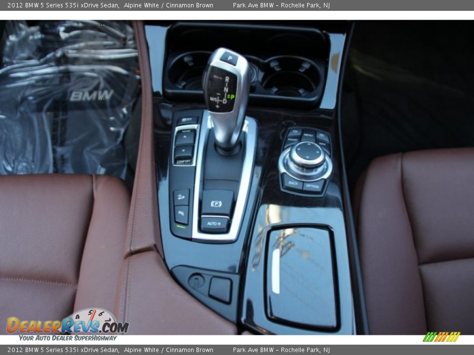 2012 BMW 5 Series 535i xDrive Sedan Alpine White / Cinnamon Brown Photo #17