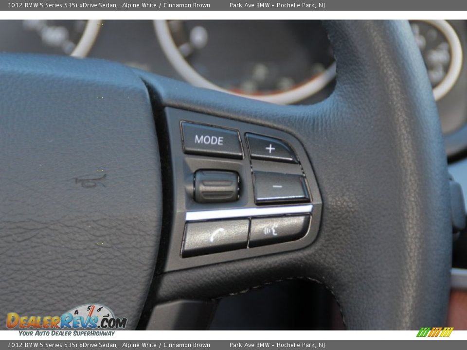 2012 BMW 5 Series 535i xDrive Sedan Alpine White / Cinnamon Brown Photo #20