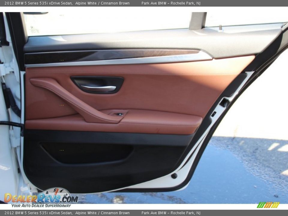 2012 BMW 5 Series 535i xDrive Sedan Alpine White / Cinnamon Brown Photo #24