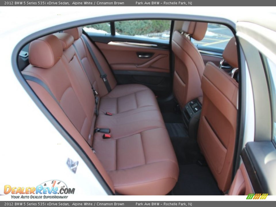 2012 BMW 5 Series 535i xDrive Sedan Alpine White / Cinnamon Brown Photo #25