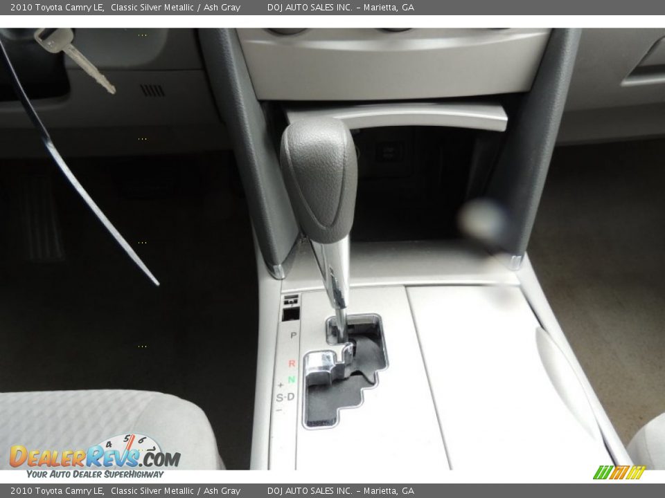 2010 Toyota Camry LE Shifter Photo #13