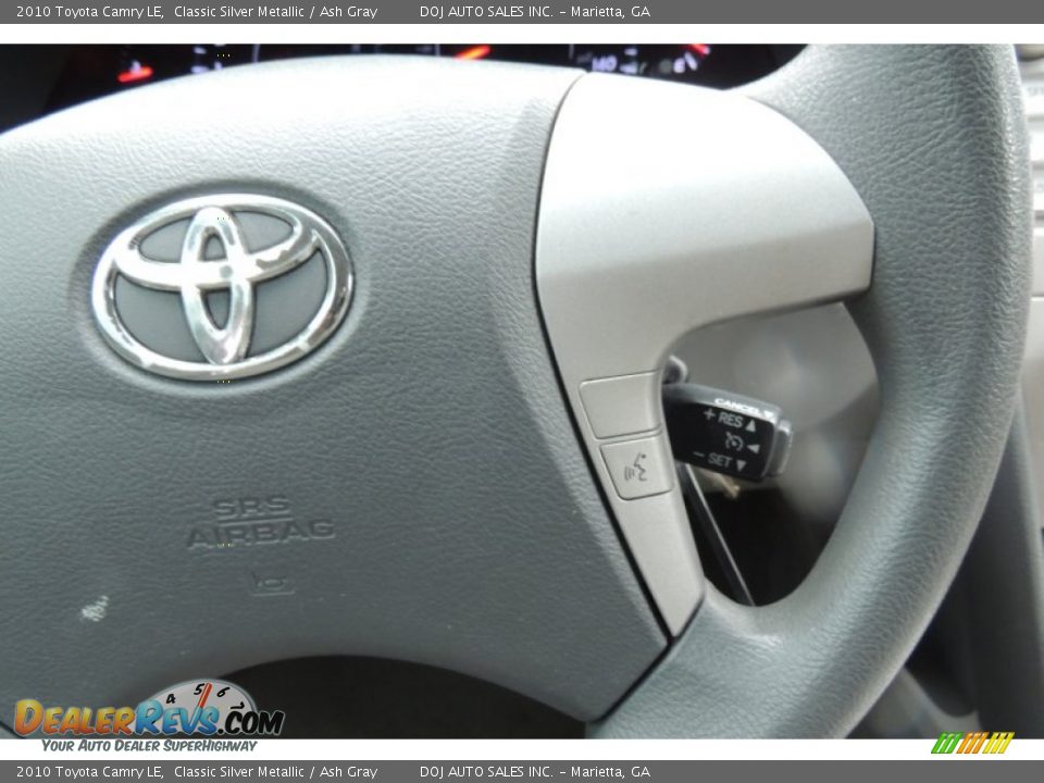Controls of 2010 Toyota Camry LE Photo #15