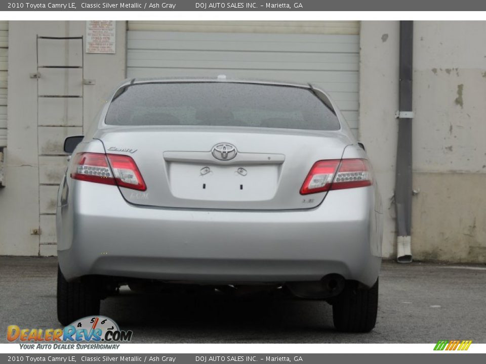 2010 Toyota Camry LE Classic Silver Metallic / Ash Gray Photo #29